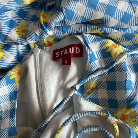 Bellamy Dress in Gingham Daisy Plaid - Picture 3 of 4